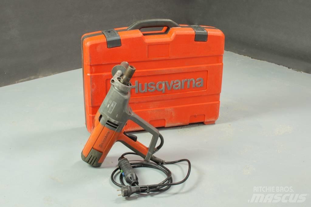 Husqvarna DM230 Cits urbšanas aprīkojums