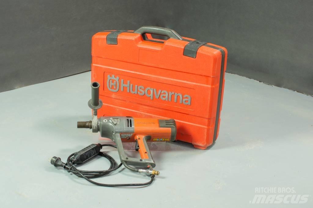Husqvarna DM230 Cits urbšanas aprīkojums