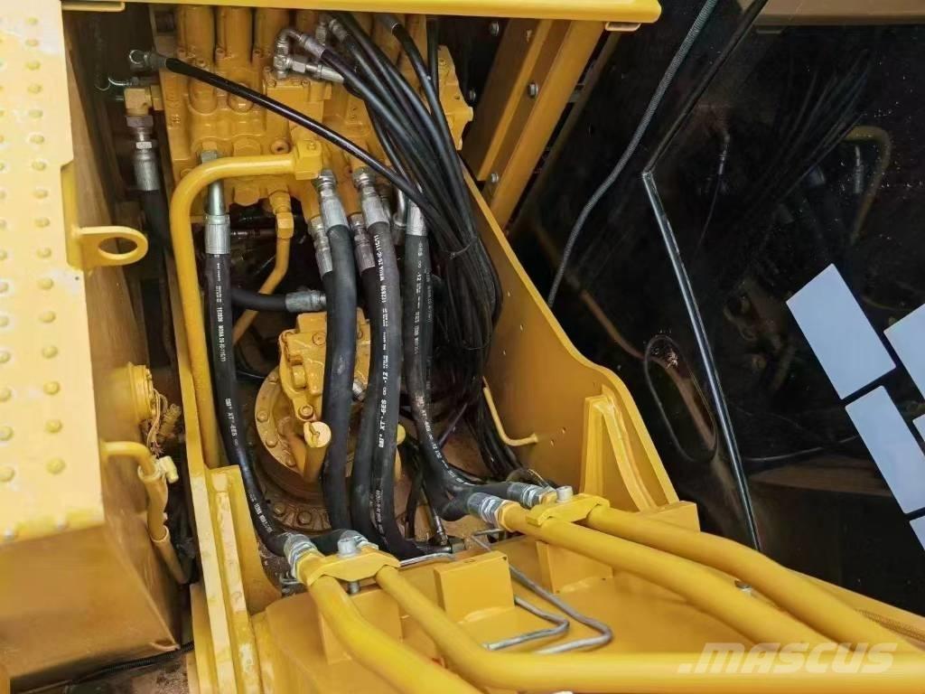 CAT 313GC Kāpurķēžu ekskavatori