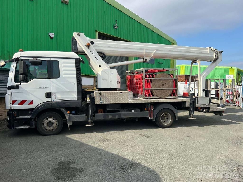 Ruthmann T 330 Pacēlāji uz automašīnas bāzes