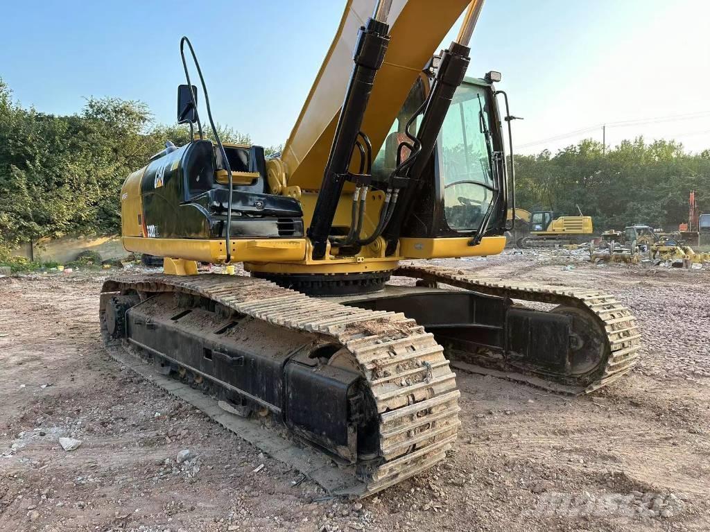 CAT 330DL Kāpurķēžu ekskavatori