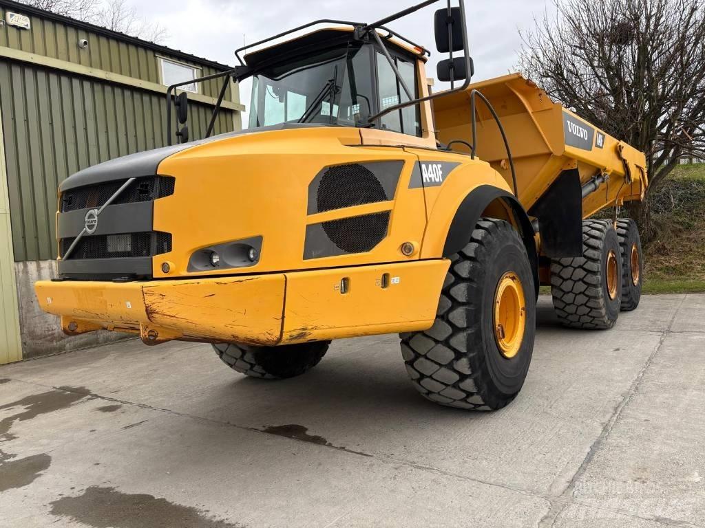 Volvo A40F Artikulētie pašizgāzēji