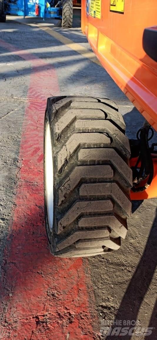 JLG 460SJ Teleskopiskie pacēlāji