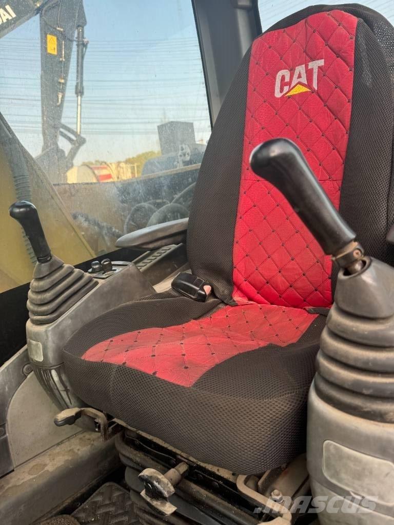 CAT 313 D Kāpurķēžu ekskavatori