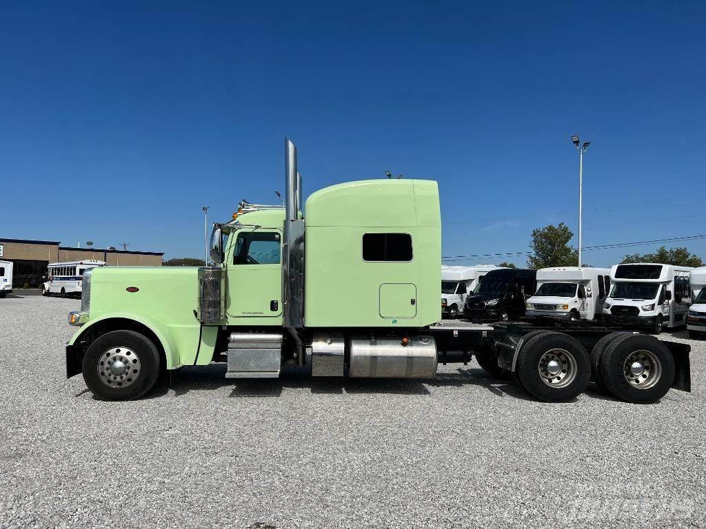 Peterbilt 389 Vilcēji