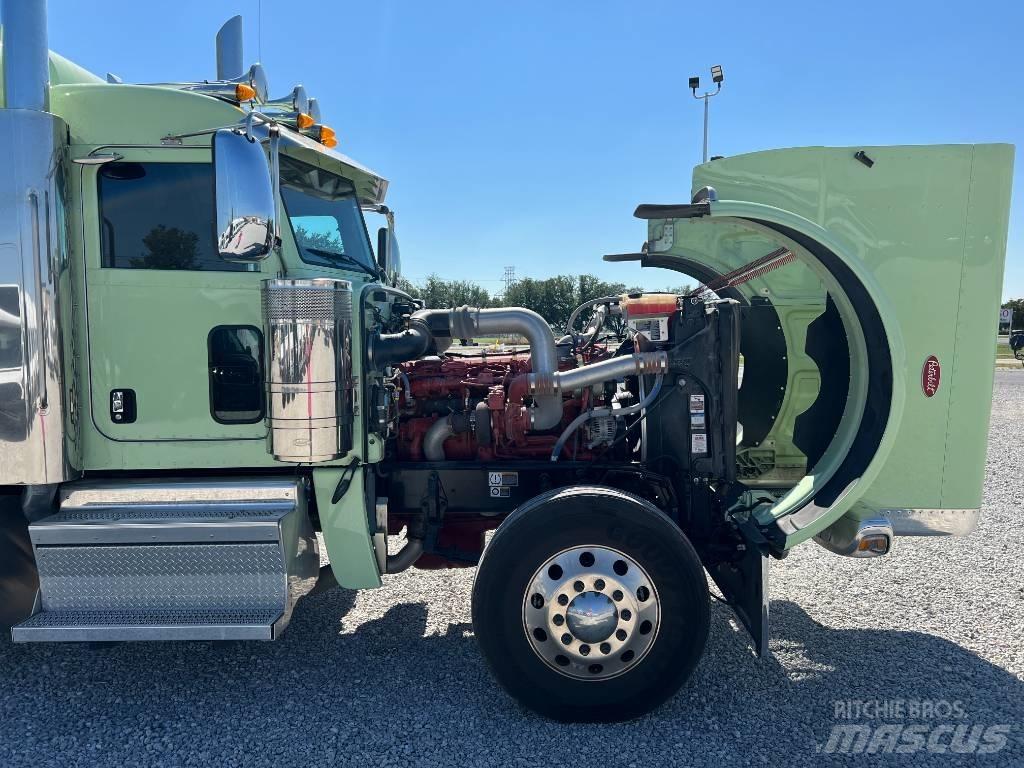 Peterbilt 389 Vilcēji