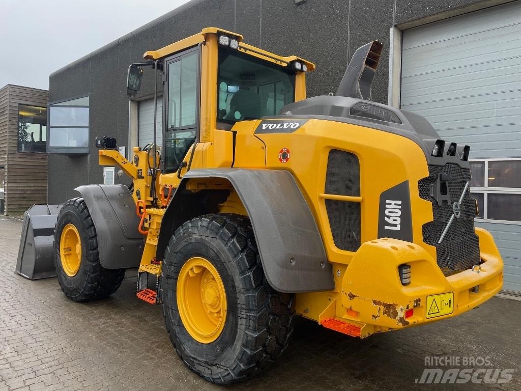 Volvo L60H Iekrāvēji uz riteņiem