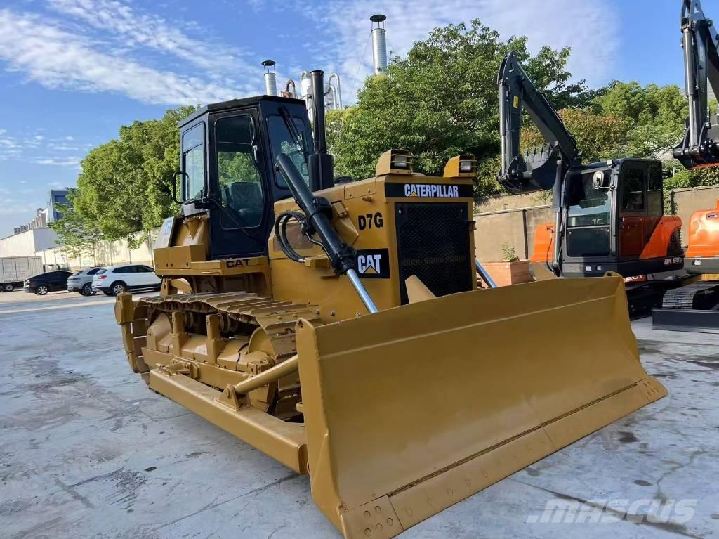 CAT D 7 G Kāpurķēžu buldozeri