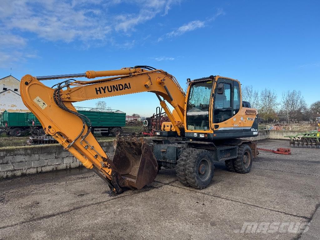 Hyundai R140W-9A Ekskavatori uz riteņiem