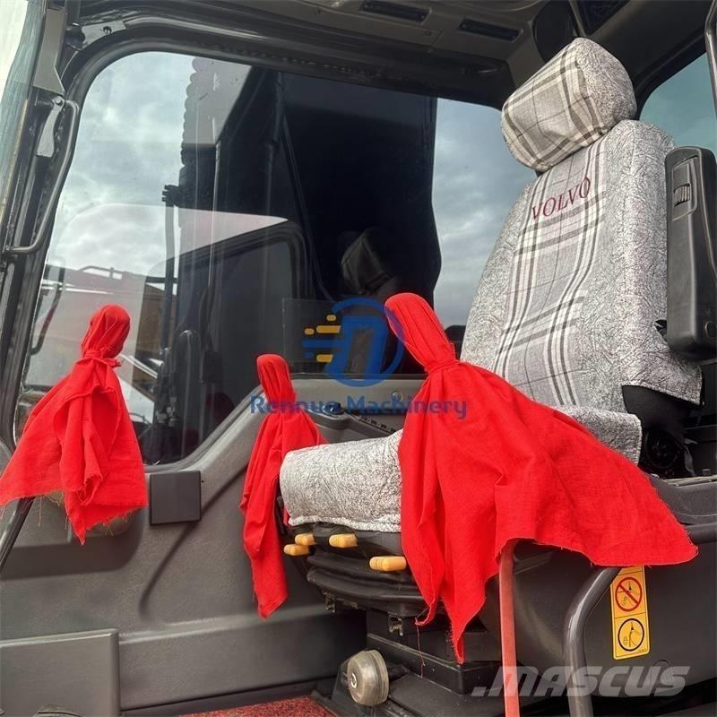 Volvo EC210 Kāpurķēžu ekskavatori