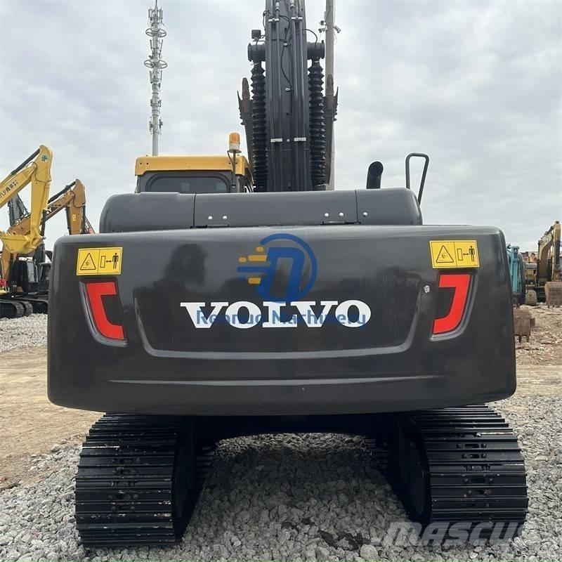 Volvo EC210 Kāpurķēžu ekskavatori