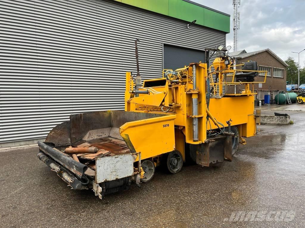 Demag SF 120 P Asfalta klājēji