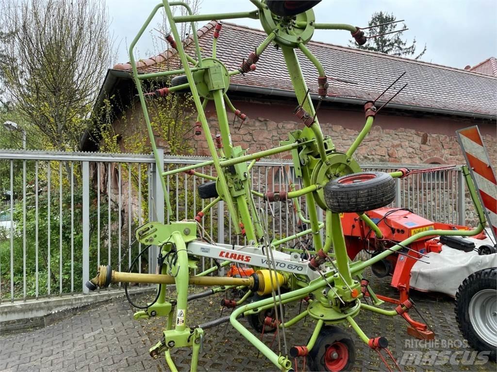CLAAS Volto 670 Grābekļi un siena ārdītāji