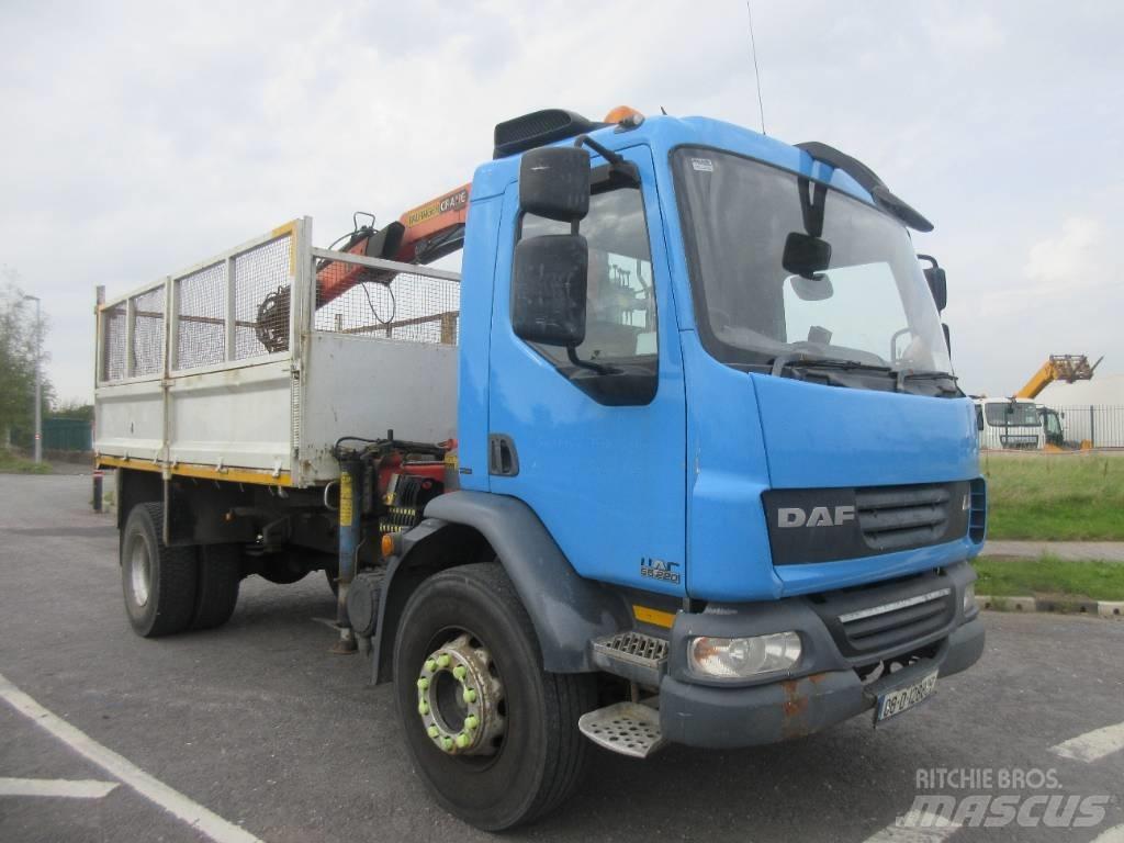 DAF 55.220 Smagās mašīnas ar celtni