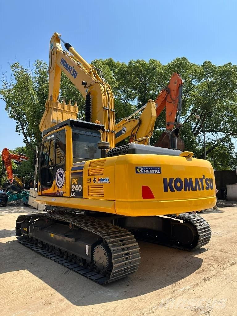 Komatsu PC 240 Kāpurķēžu ekskavatori