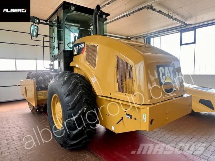 CAT CP68B Vienvalča grunts veltņi
