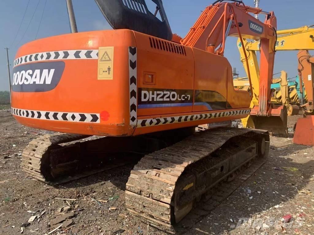 Doosan DH 220 Kāpurķēžu ekskavatori