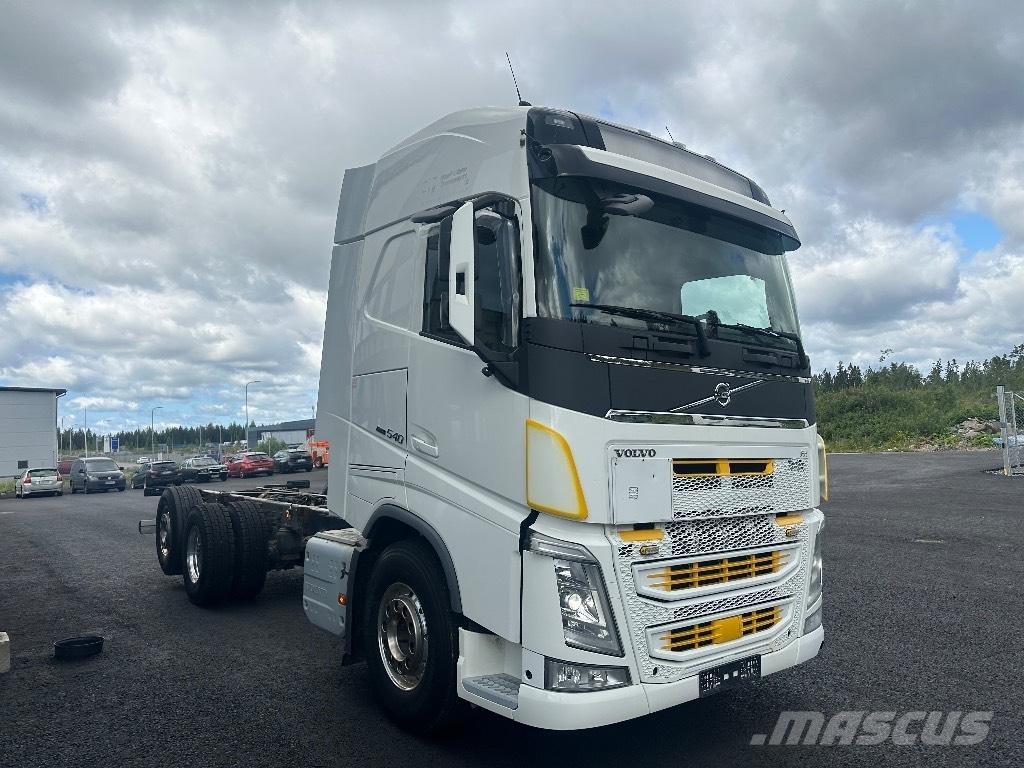 Volvo FH13 540 6x2*4 Šasija ar kabīni