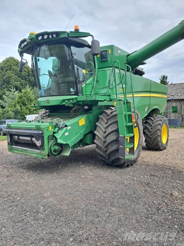 John Deere S 680 i Ražas novākšanas kombaini
