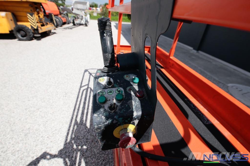 Haulotte COMPACT8 Šķerveida pacēlāji