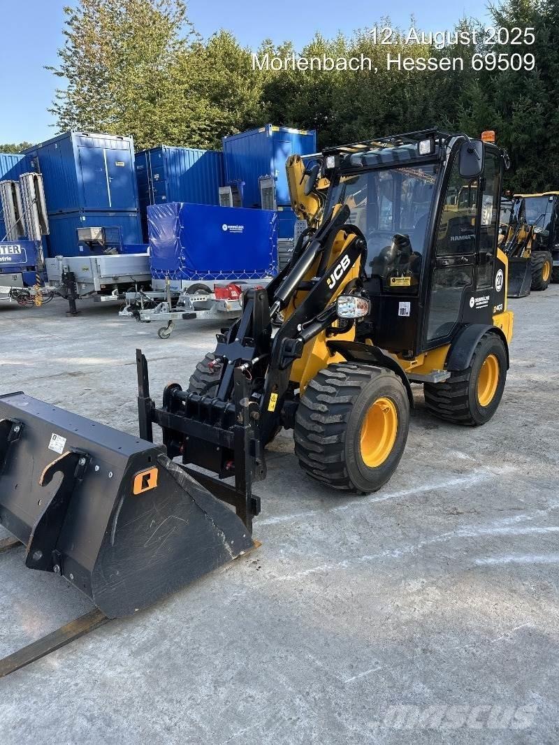 JCB 403 Iekrāvēji uz riteņiem