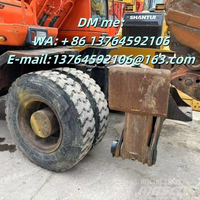 Doosan DH 210 W-7 Ekskavatori uz riteņiem