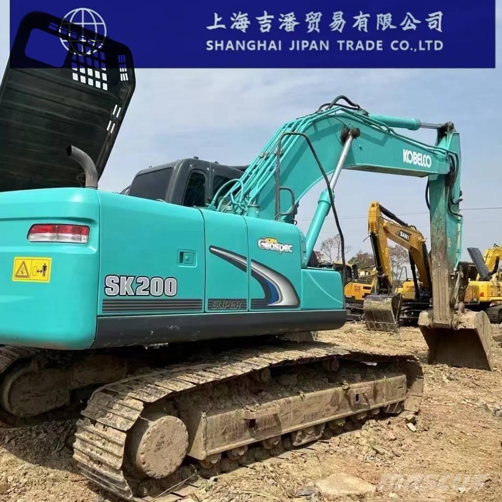 Kobelco SK 200 Kāpurķēžu ekskavatori