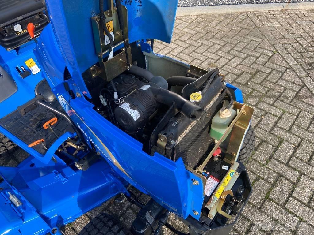 New Holland TZ 24 D Kompaktie traktori