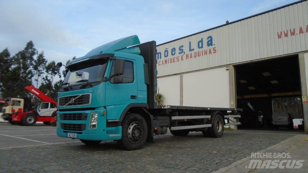 Volvo FM 9 300 Platformas/izkraušana no sāniem