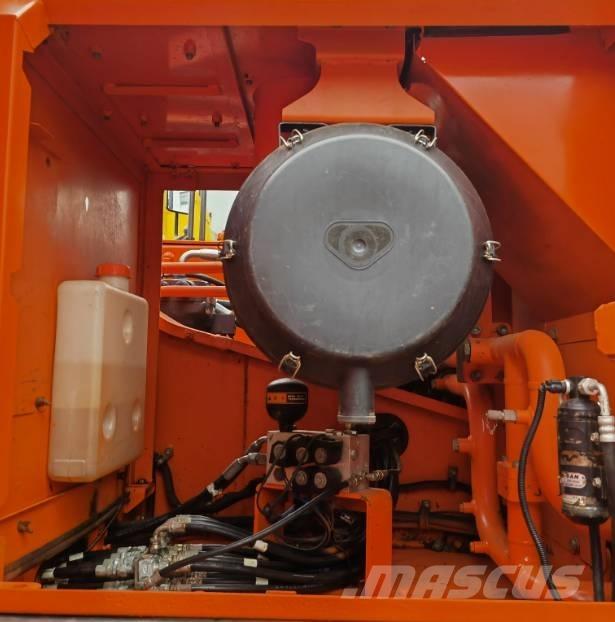Doosan DX340LC-9C Kāpurķēžu ekskavatori