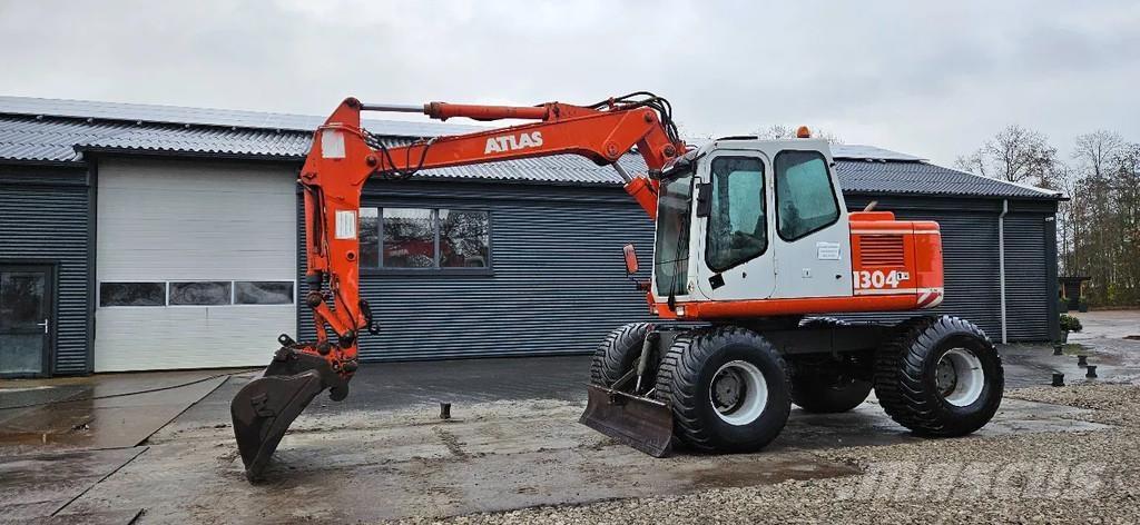 Atlas 1304 Ekskavatori uz riteņiem