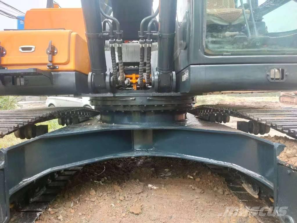 Hyundai 220LC-9S Kāpurķēžu ekskavatori