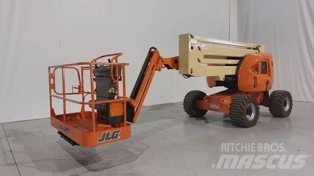 JLG 450 AJ Strēles pacēlāji