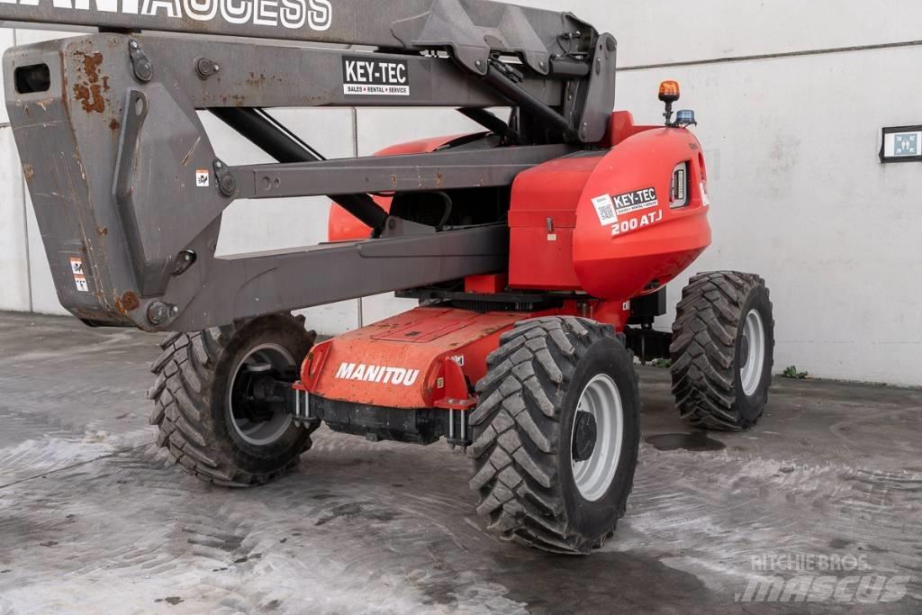 Manitou 200 ATJ Strēles pacēlāji