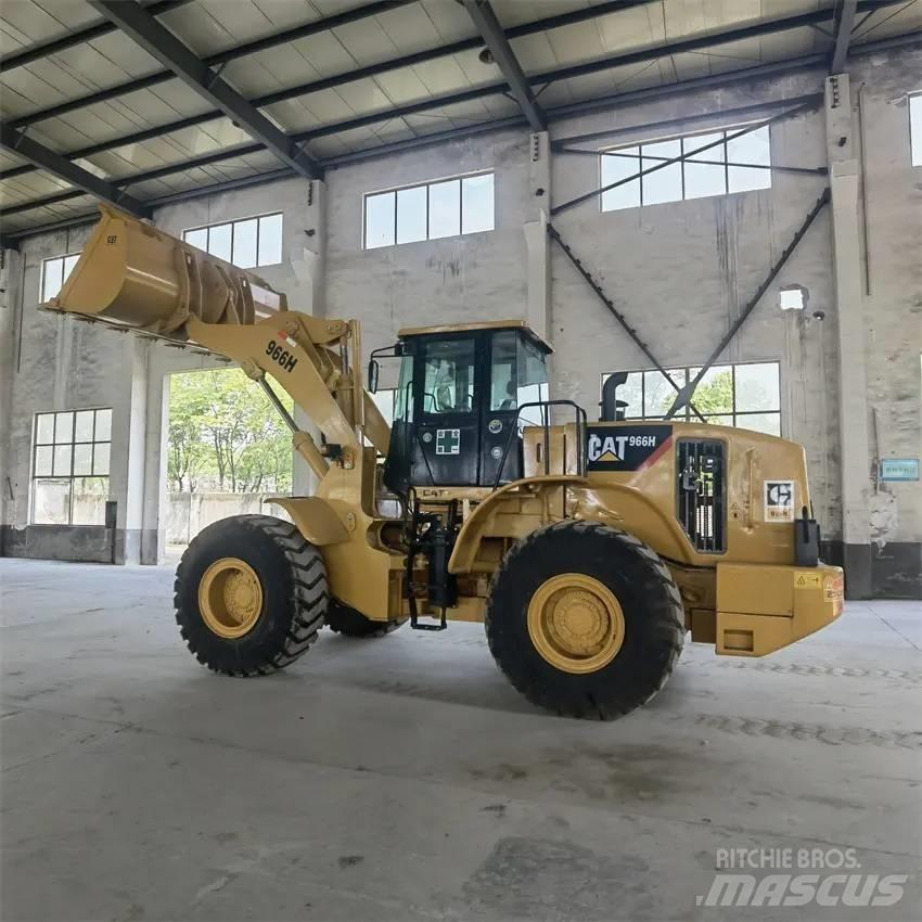 CAT 966H Iekrāvēji uz riteņiem