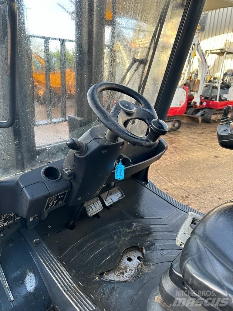 Linde H 35 D Tehnika ar dīzeļa dzinēju