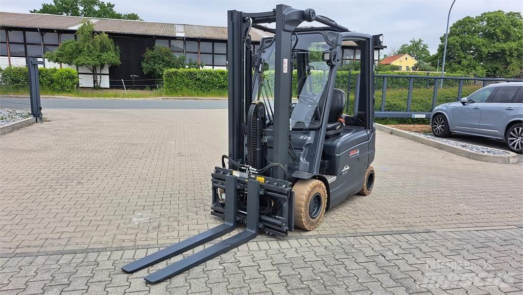 Linde E25-01 Elektriskie iekrāvēji