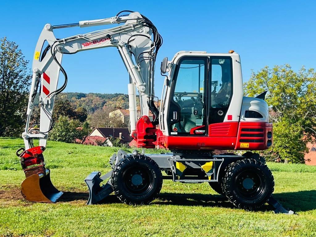 Takeuchi TB 295 W Ekskavatori uz riteņiem