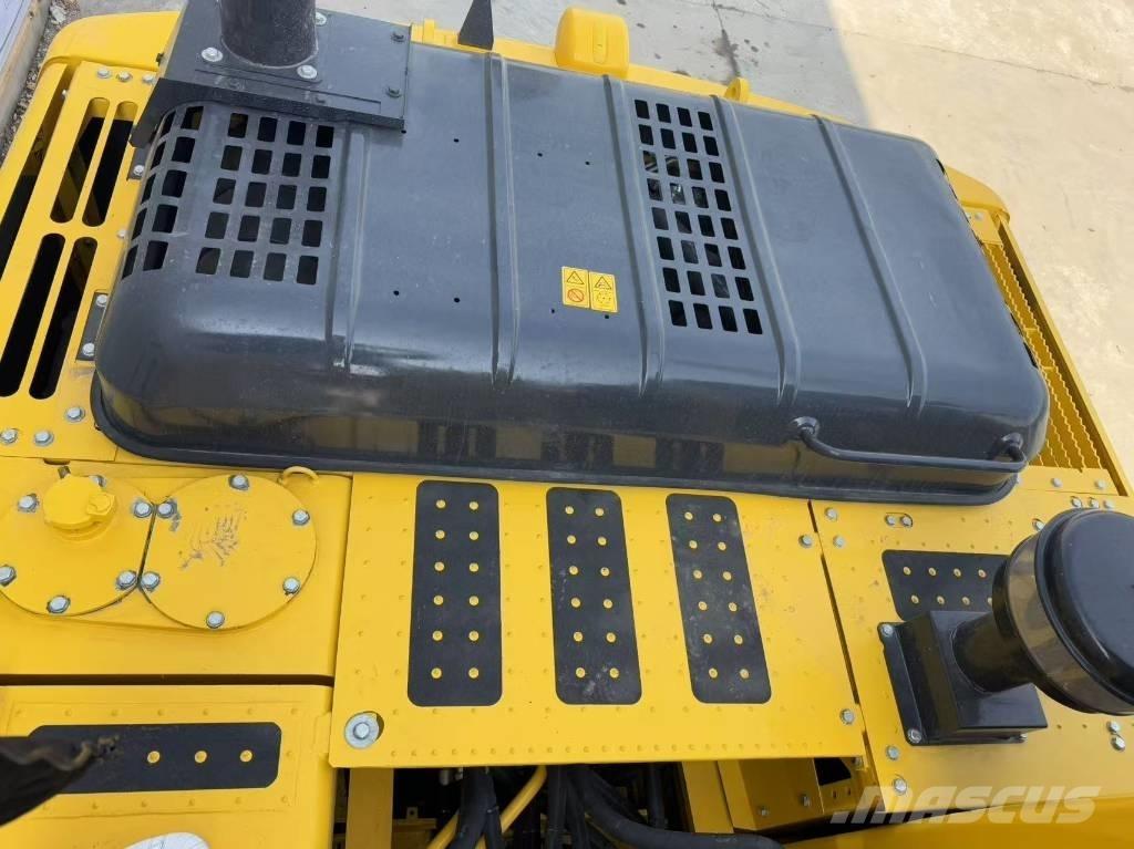 Komatsu PC 200-8N1 Kāpurķēžu ekskavatori