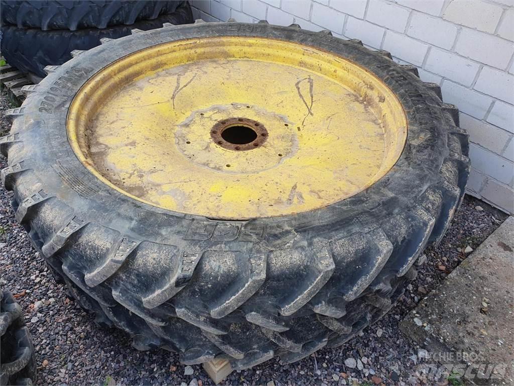 BKT 270/95R48 x2 Riepas, riteņi un diski