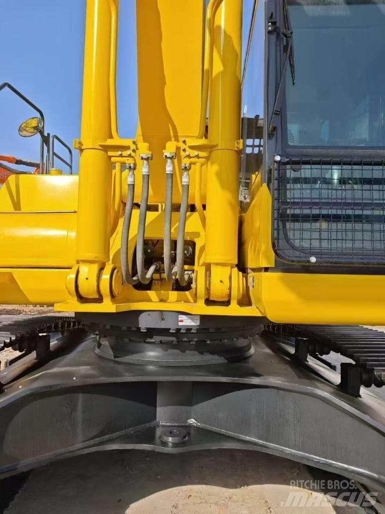 Komatsu 400-8 Kāpurķēžu ekskavatori