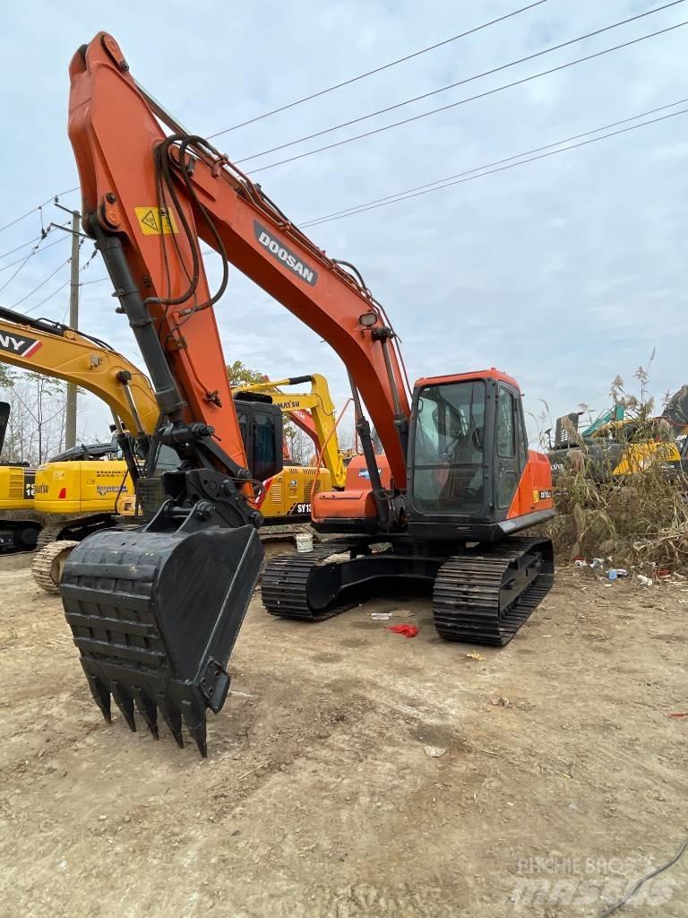 Doosan dx150 Kāpurķēžu ekskavatori