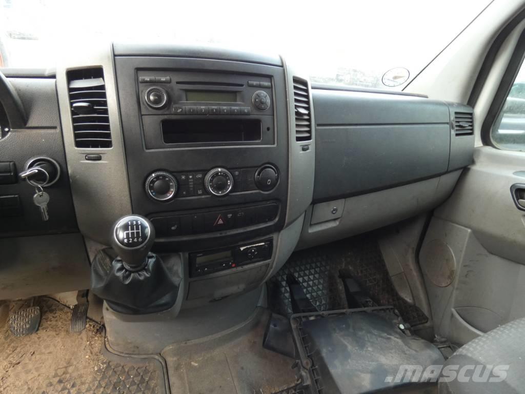 Volkswagen Crafter Platformas/izkraušana no sāniem