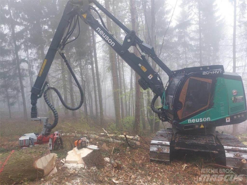 Neuson 204 HVT Harvesteri