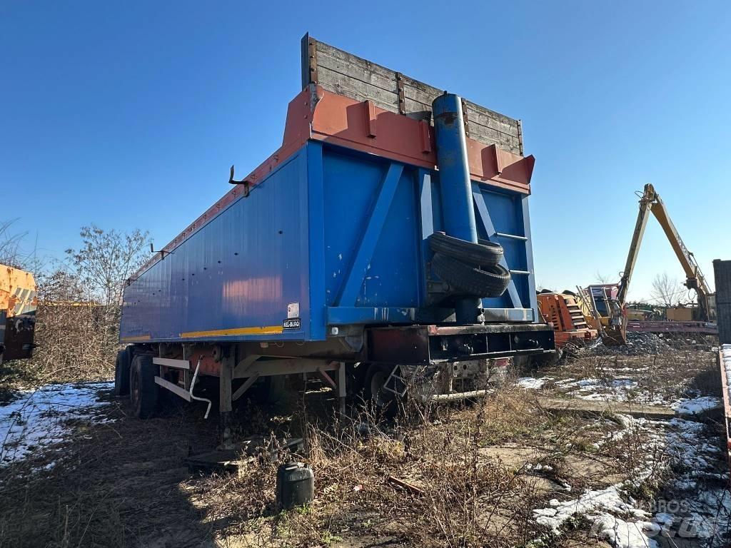 Kel-Berg T40B3 Noslēgtās piekabes