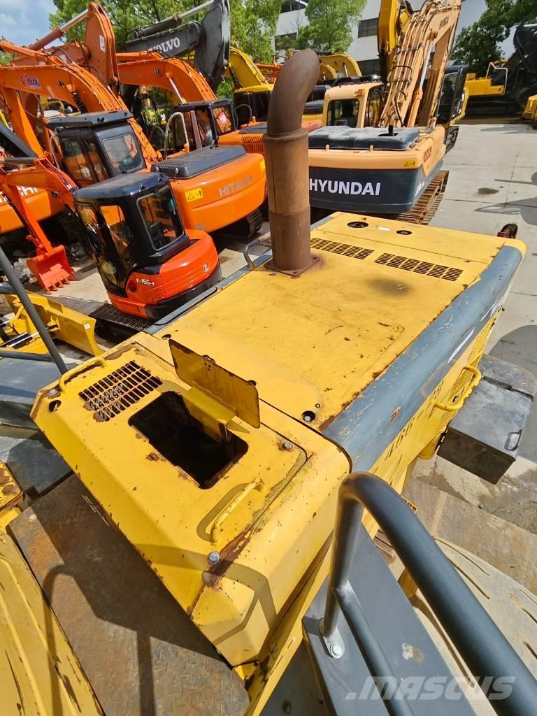 Komatsu WA 500 Iekrāvēji uz riteņiem