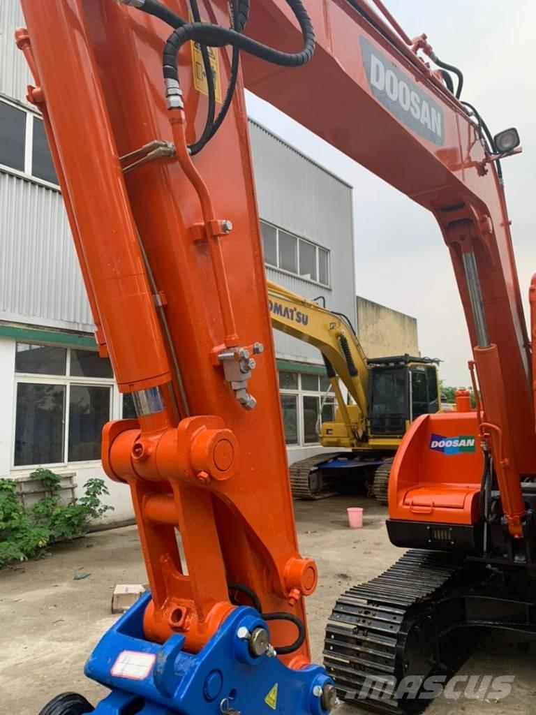 Doosan DX 75-9 C Vidēja lieluma ekskavatori 7 t - 12 t