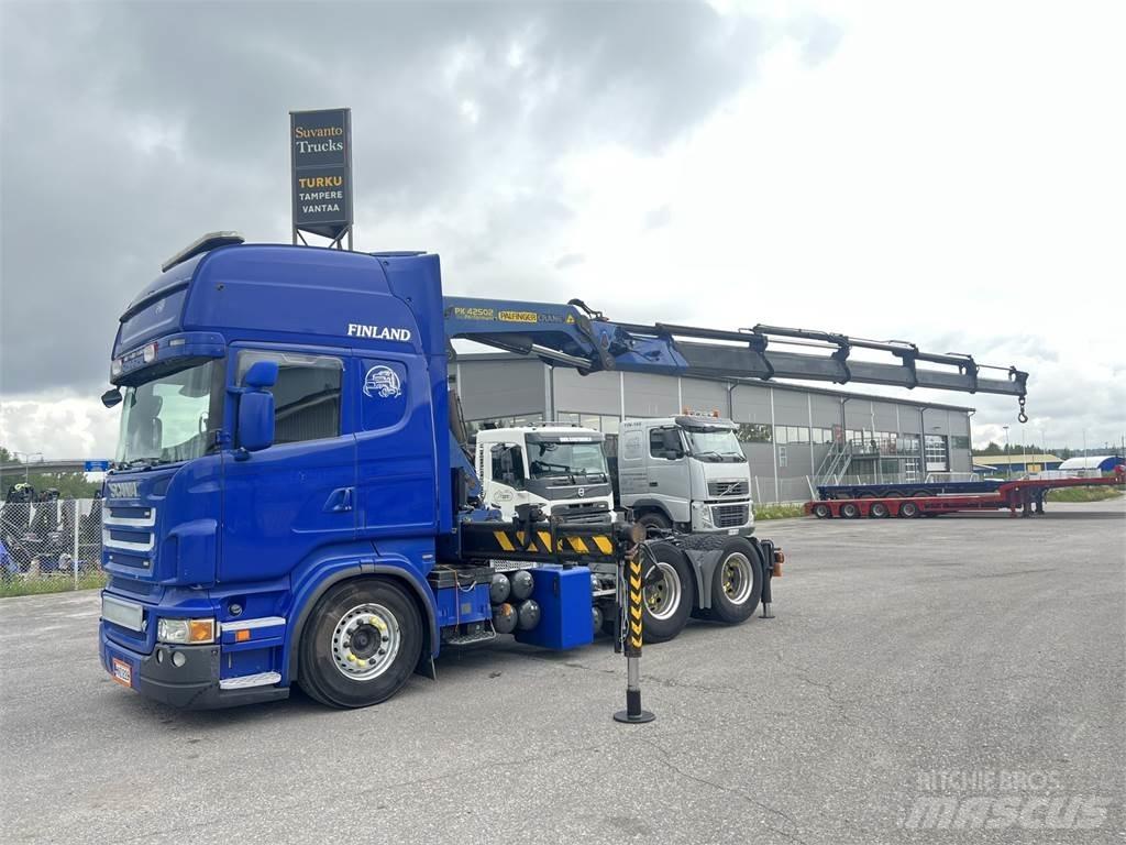 Scania R 560 6X2 Smagās mašīnas ar celtni