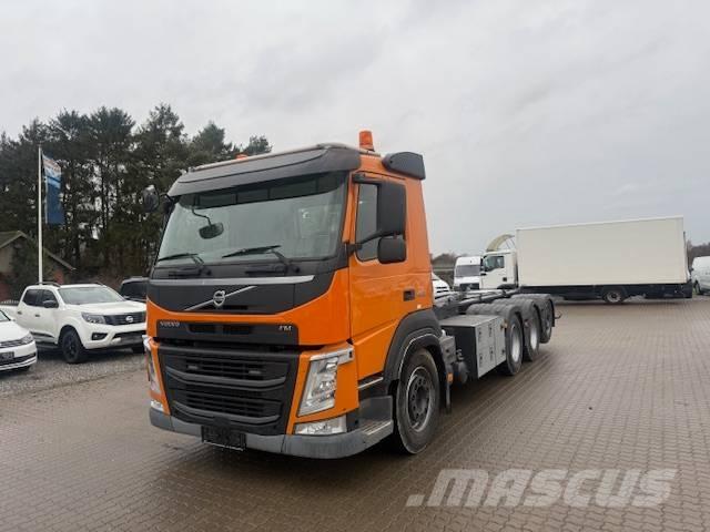 Volvo FM 410 Treileri ar āķi
