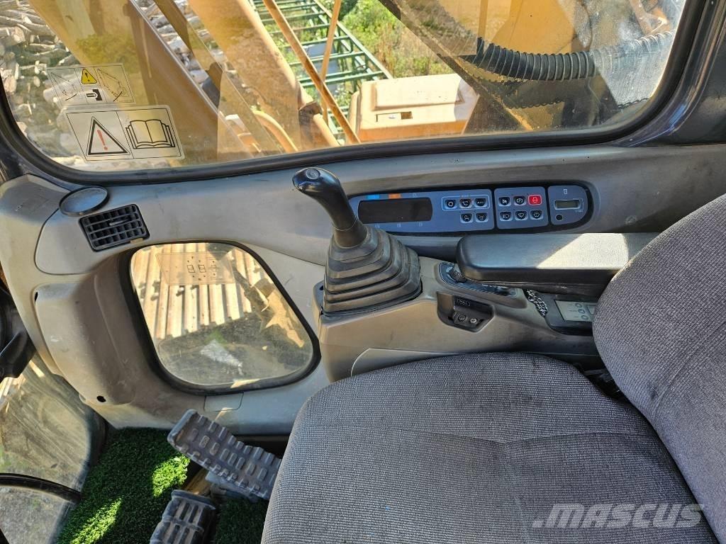 CASE CX 210 C Kāpurķēžu ekskavatori